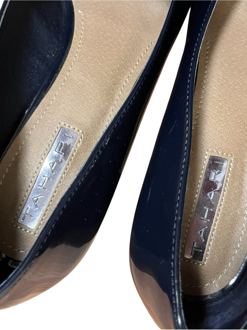 Tahari Mary Navy Patent Loafer Pumps Block Heel Fringe Chain Detail Size 8 - Picture 8 of 12